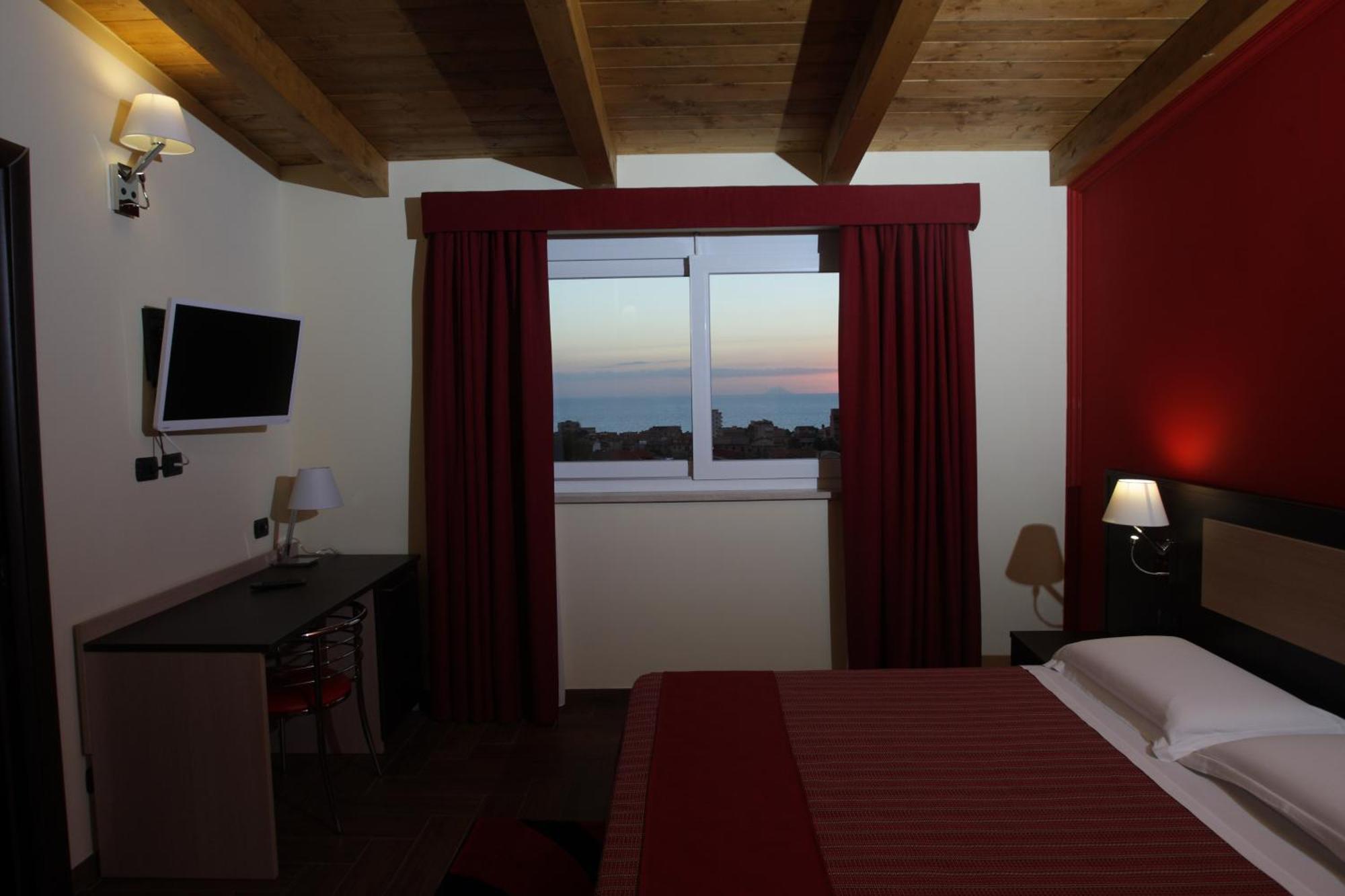 Hotel Paradiso Фалерна Екстер'єр фото